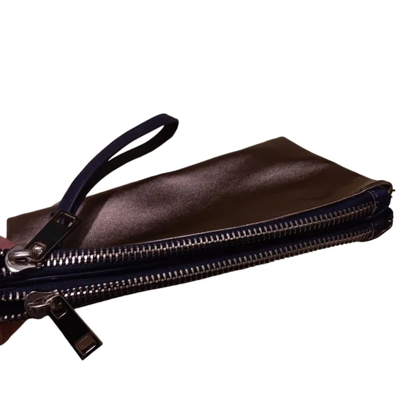 Phase3 wristlet - Picture 3 of 6